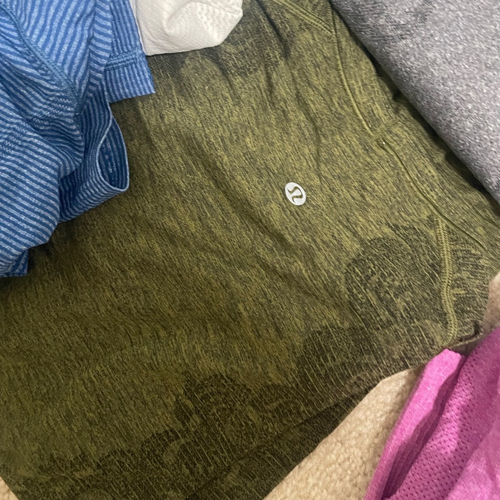 Lululemon Olive Green long sleeve swiftly size 8